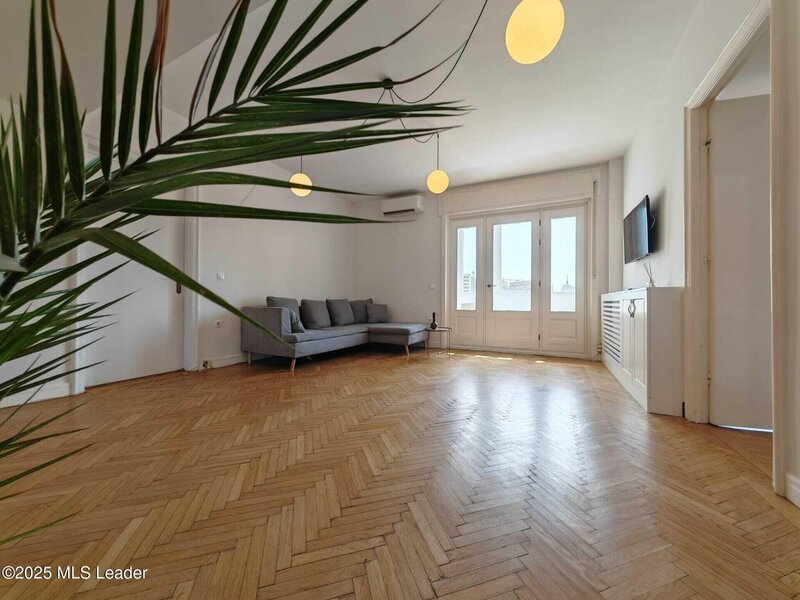 Piata Victoriei - str. Occidentului Apartament 4 camere,