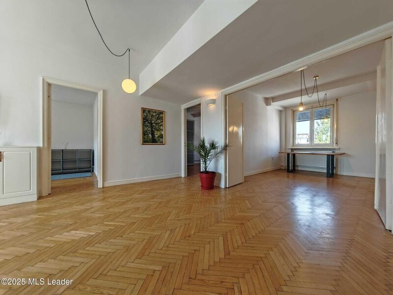 Piata Victoriei - str. Occidentului Apartament 4 camere,
