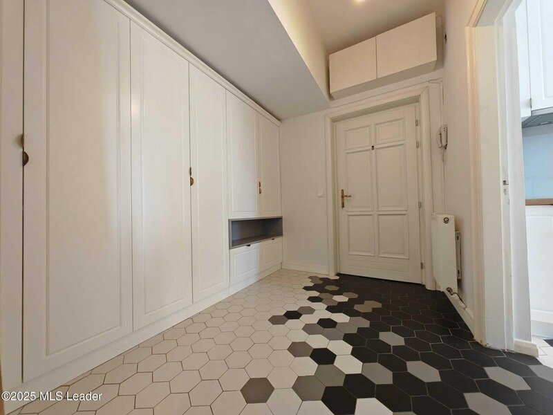 Piata Victoriei - str. Occidentului Apartament 4 camere,